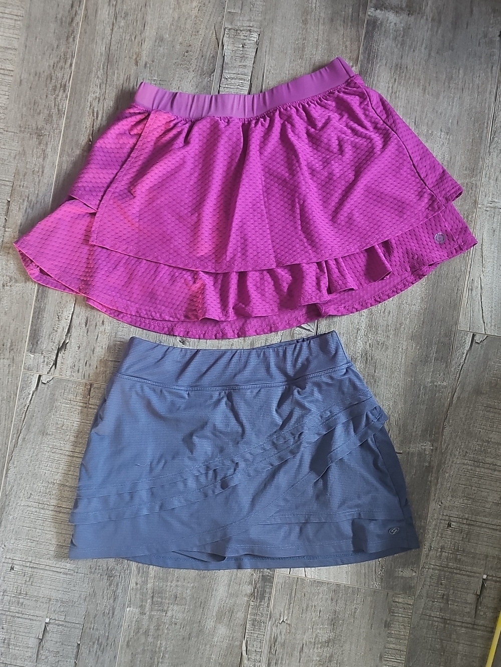 Lija Women's Fuschia & Blue Tennis Skirts Size S & XS Lot x2